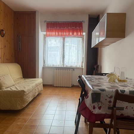 Villaggio Dello Sciatore Residence Paradiso Appartamenti E Monolocale Рокарасо Екстериор снимка
