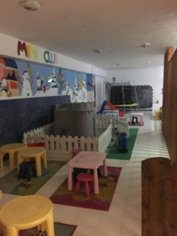 Villaggio Dello Sciatore Residence Paradiso Appartamenti E Monolocale Рокарасо Екстериор снимка