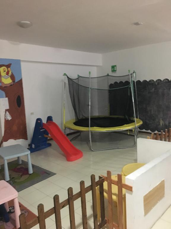 Villaggio Dello Sciatore Residence Paradiso Appartamenti E Monolocale Рокарасо Екстериор снимка