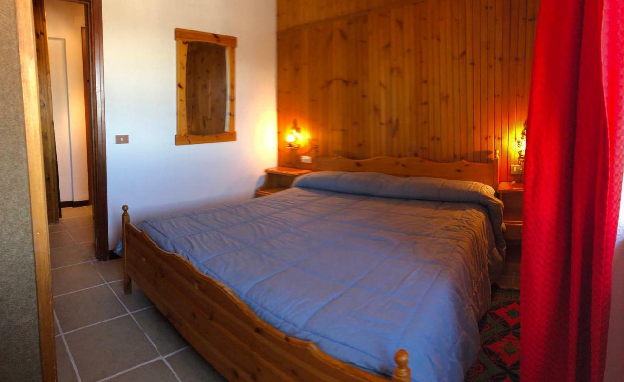 Villaggio Dello Sciatore Residence Paradiso Appartamenti E Monolocale Рокарасо Екстериор снимка